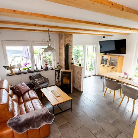 Annett Mit Seeblick Und Kamin Tatil Evi