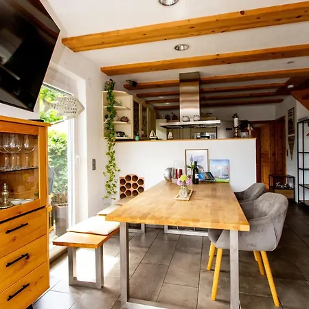 Annett Mit Seeblick Und Kamin Tatil Evi Plau am See