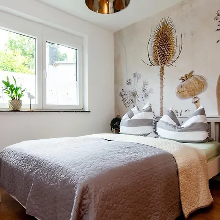 Tatil Evi Annett Mit Seeblick Und Kamin Plau am See